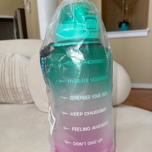 Giotto large 1 gallon green purple gradient water bottle